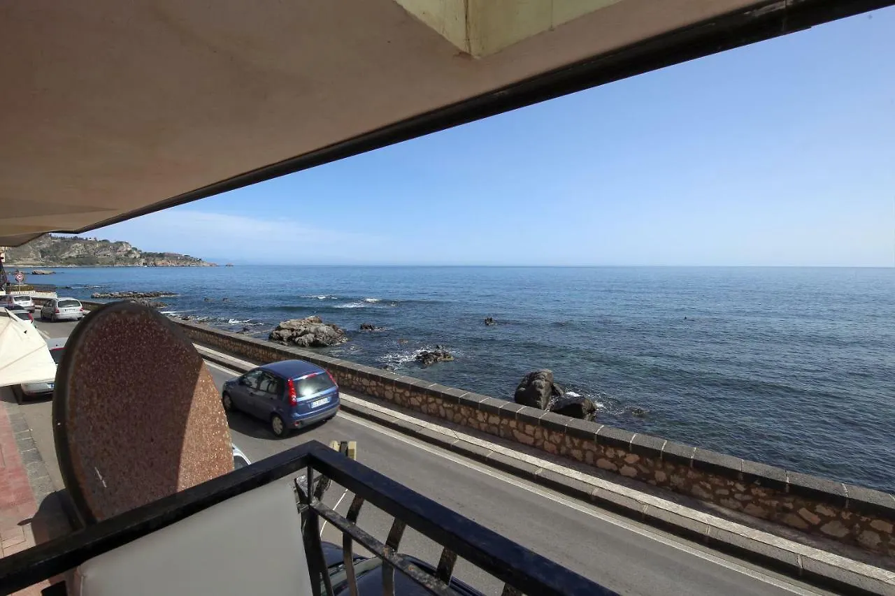 Taorminaxos Apartman Giardini Naxos