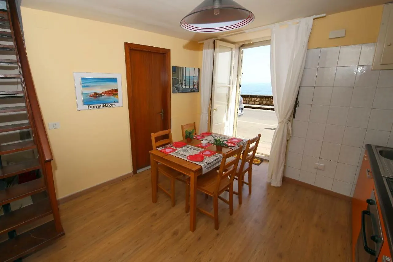 Taorminaxos Apartman Giardini Naxos